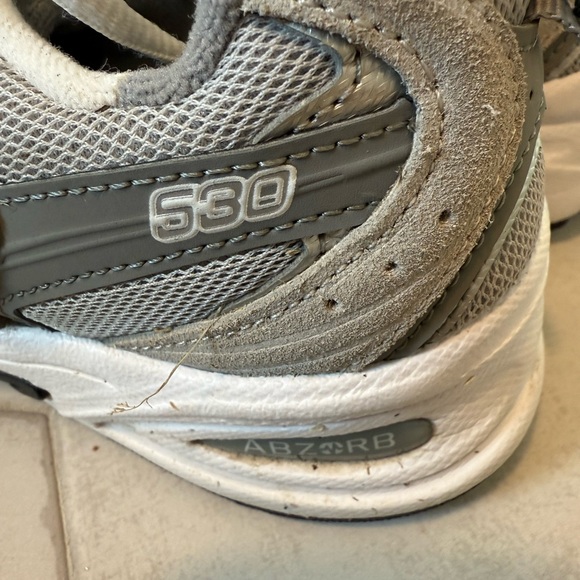 New Balance Sneakers  women size 7 - Picture 4 of 5